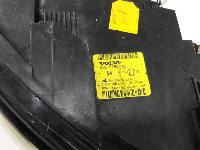 Luz direita Volvo 31213185 preço, a partir de 80,57 USD