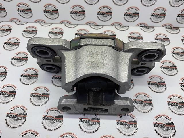 Coxim de transmissão (suporte da caixa de mudança) Land Rover LR024738 preço, a partir de 163,88 USD