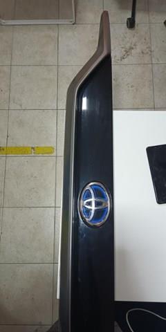 Placa sobreposta de tampa de porta-malas 7680142240 Toyota