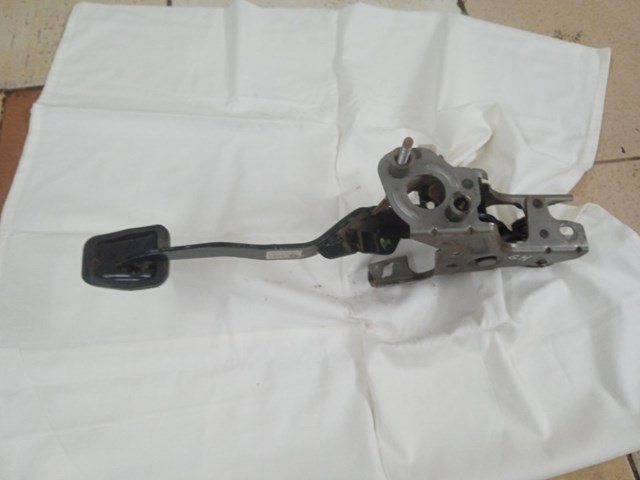  Pedal de embraiagem Mazda 6 sedan (GH) (2007 - 2009) 