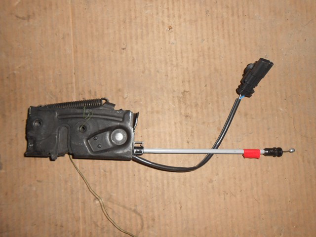 32318456 Volvo Fecho da capota esquerdo