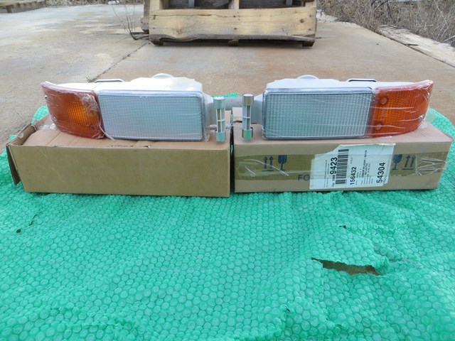 Compre 81253206090 MAN Posição (pisca-pisca) direita