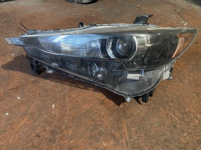Luz esquerda KL2L51041C Mazda