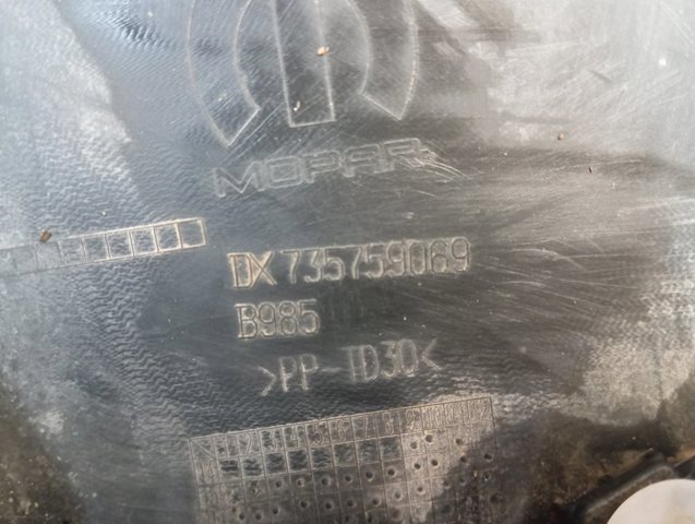 Compre 735759145 Fiat/Alfa/Lancia Expansor (placa sobreposta) de arco do pára-lama dianteiro direito