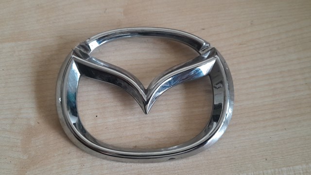 Compre Emblema de tampa de porta-malas (emblema de firma) Mazda CX-30 