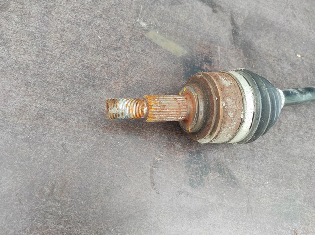 Semieixo (acionador) dianteiro esquerdo Renault (RVI) 391014031R preço, a partir de 110,97 USD