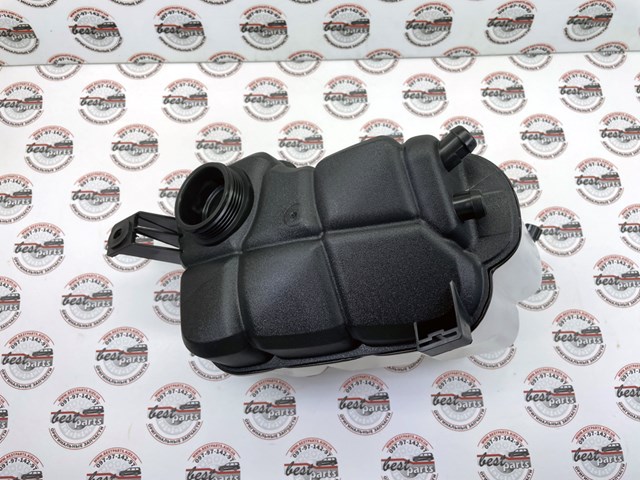 Tanque de expansão do sistema de esfriamento LR060349 Land Rover