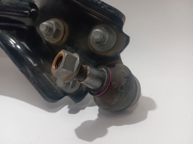 Compre 9846329080 Peugeot/Citroen Braço oscilante inferior direito de suspensão dianteira