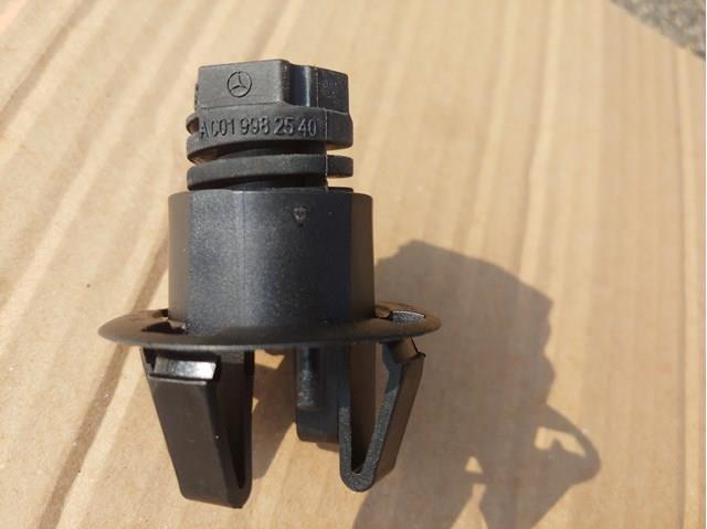 Pára-choque (grade de proteção) da capota Mercedes A0019982540 preço, a partir de 7,90 USD