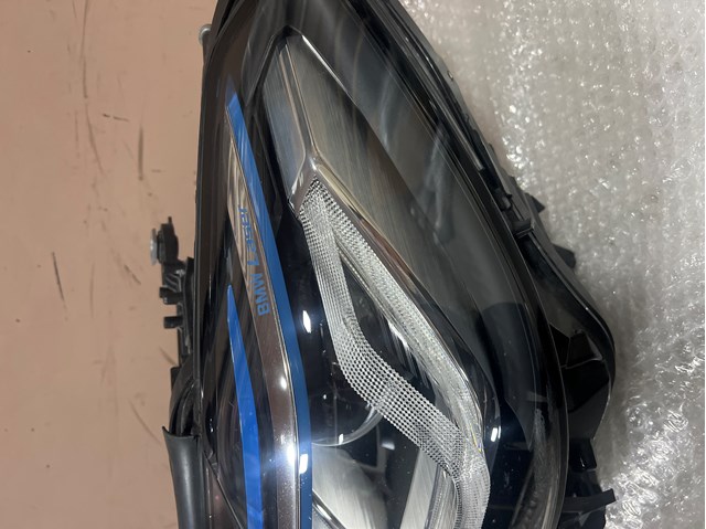 Luz esquerda BMW 63119479267