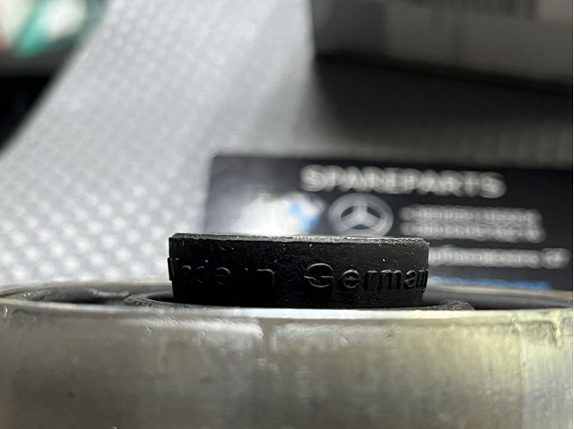 Compre A2173330000 Mercedes Bloco silencioso dianteiro do braço oscilante inferior