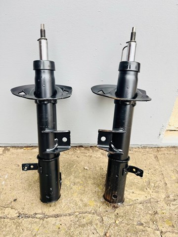 68039640AE Chrysler Amortecedor dianteiro direito