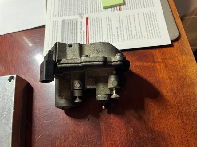 Compre 059145725J VAG Válvula (atuador) de controlo de turbina