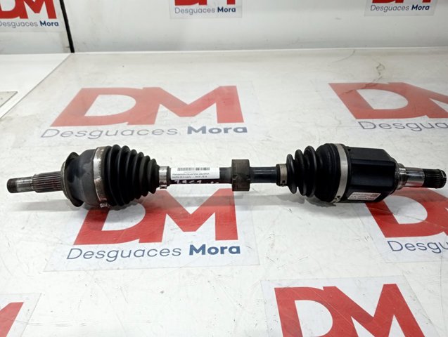 Semieixo (acionador) dianteiro esquerdo GDD52560XA Mazda
