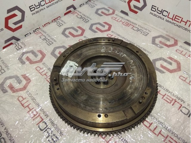 Cubo dianteiro Land Rover LR137488