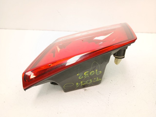Compre 68078516AE Fiat/Alfa/Lancia Lanterna traseira direita interna