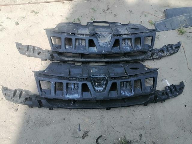 620360001R Renault (RVI) Grelha do radiador