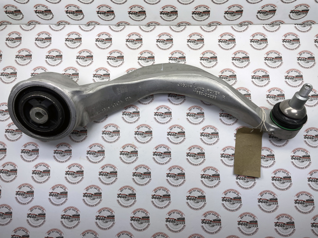 Braço oscilante inferior direito de suspensão dianteira LR152744 Land Rover