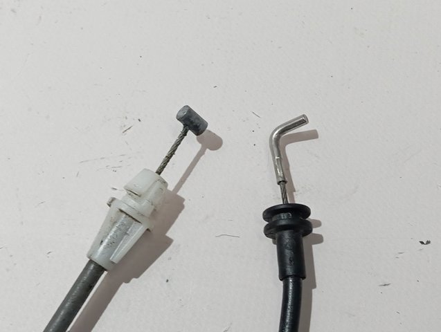 Fecho da porta dianteira direita 1677681380 Peugeot/Citroen