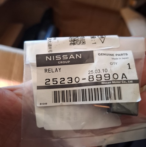 Compre 252308990A Nissan/Infiniti Regulador de revoluções de ventilador de esfriamento (unidade de controlo)