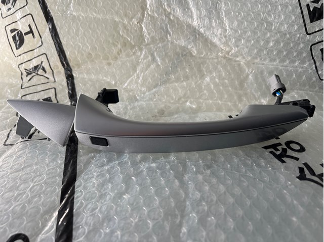 82651G2720 Hyundai/Kia Maçaneta dianteira esquerda externa da porta