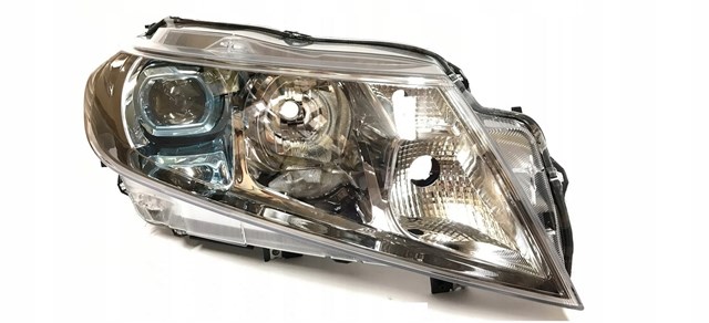 3512054P50 Suzuki Luz direita