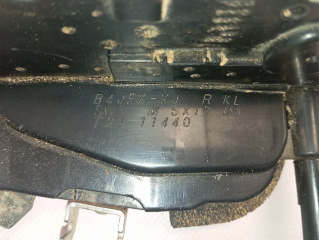 805016FP0A Nissan/Infiniti Fecho da porta dianteira esquerda