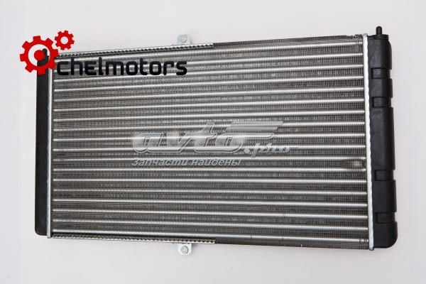 21120130101210 Lada Radiador de esfriamento de motor