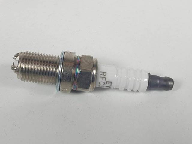Vela de ignição Peugeot/Citroen 96145071 preço, a partir de 7,31 USD