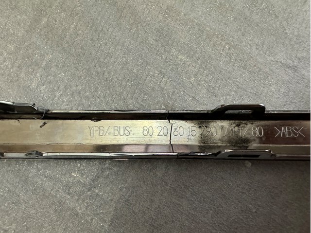 Moldura do pára-choque traseiro VAG 5618538352ZZ preço, a partir de 47,05 USD