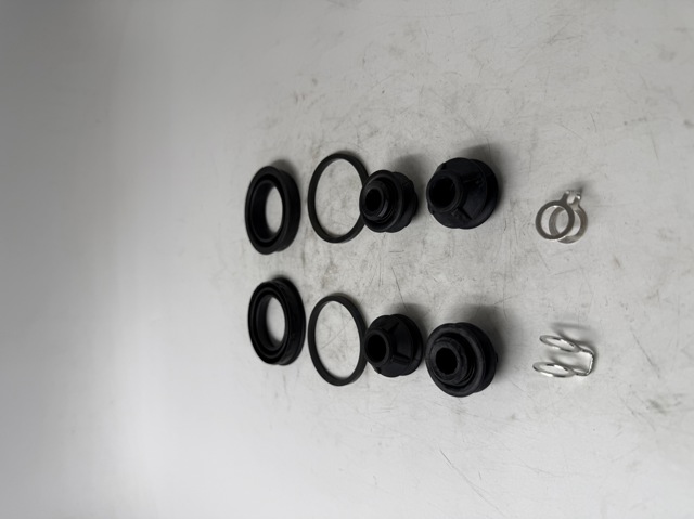 Kit de reparação de suporte do freio traseiro Toyota 044790T010 preço, a partir de 34,11 USD