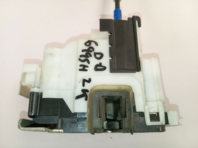 51969787 Fiat/Alfa/Lancia Fecho da porta dianteira direita