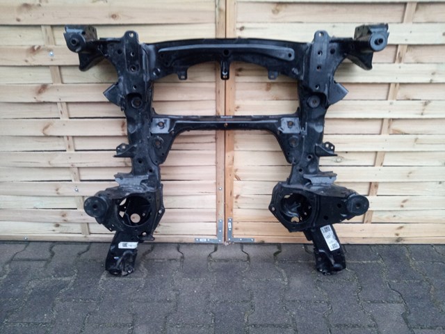 6884852 BMW Viga de suspensão dianteira (plataforma veicular)