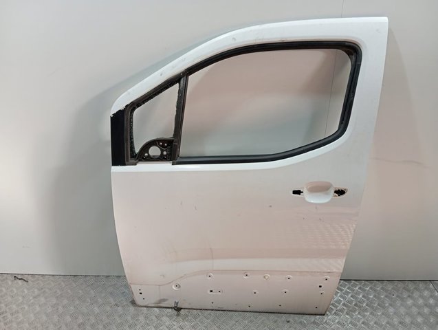 Compre 9820423380 Peugeot/Citroen Porta dianteira esquerda