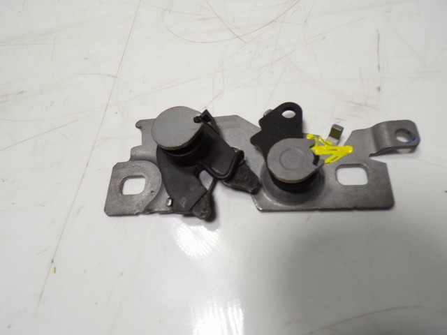 Fecho da capota 9808870280 Peugeot/Citroen