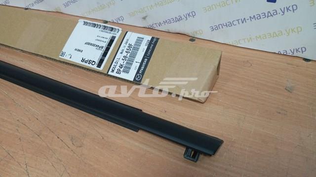 BP4K50650F Mazda Compactador externo de vidro da porta dianteira esquerda (chapa)