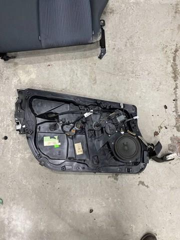  Mecanismo de acionamento de vidro da porta dianteira esquerda Ford Fiesta Mk7 hatchback (2017 - 2026) Mk7