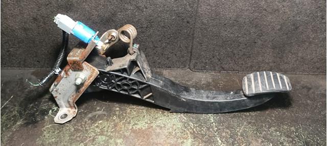 8200590247 Renault (RVI) Pedal de embraiagem