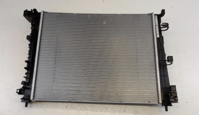Radiador de esfriamento de motor Renault (RVI) 214107347R preço, a partir de 139,61 USD
