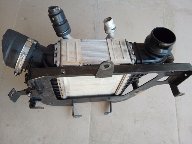 GJ329L440AB Land Rover Radiador de intercooler