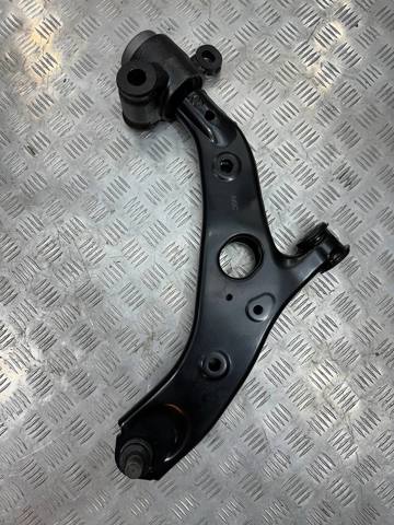 Compre KB7W34300H Mazda Braço oscilante inferior direito de suspensão dianteira