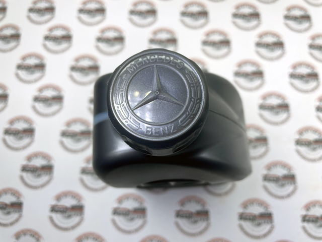  Mercedes A000989440411