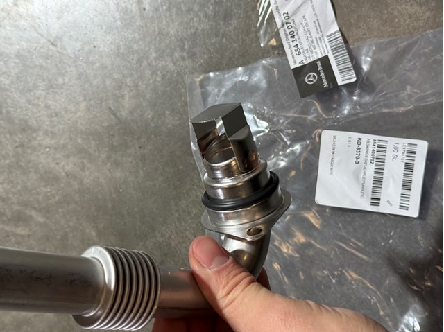  Mercedes A6541400702