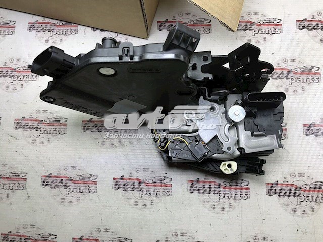 LR078731 Land Rover Fecho da porta dianteira esquerda