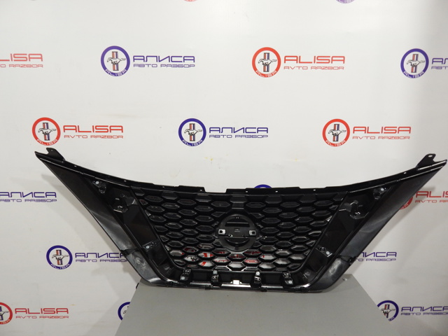 Compre 623109UF0D Nissan/Infiniti Grelha do radiador