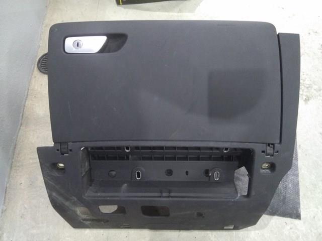 8V58803026PS VAG Caixa para porta-luvas (porta-luvas)