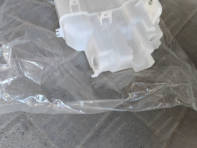 Compre GJR967481A Mazda Tanque de fluido para lavador de vidro