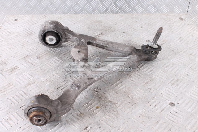 Braço oscilante superior esquerdo de suspensão traseira Jaguar C2Z31679 preço, a partir de 107,11 USD