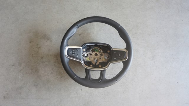 Volante para Volvo XC40  536
