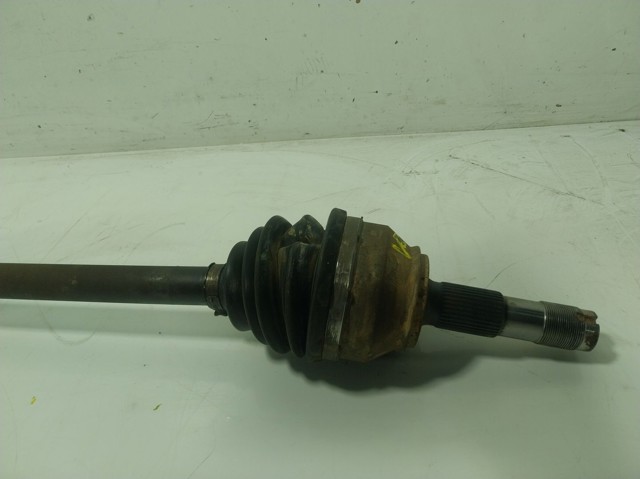 Semieixo (acionador) dianteiro direito Peugeot/Citroen 1614306380